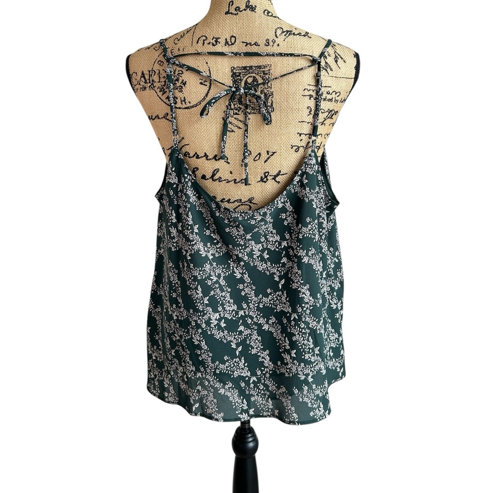 BCBGMaxAzria Spruce Green Strappy
Floral Camisole Top - Picture 4 of 13